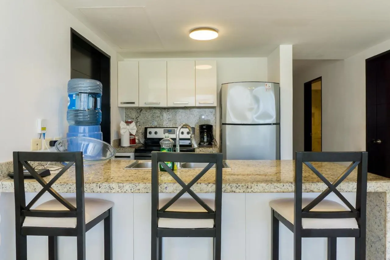 Elements 121 Condo Πλάγια Ντελ Κάρμεν