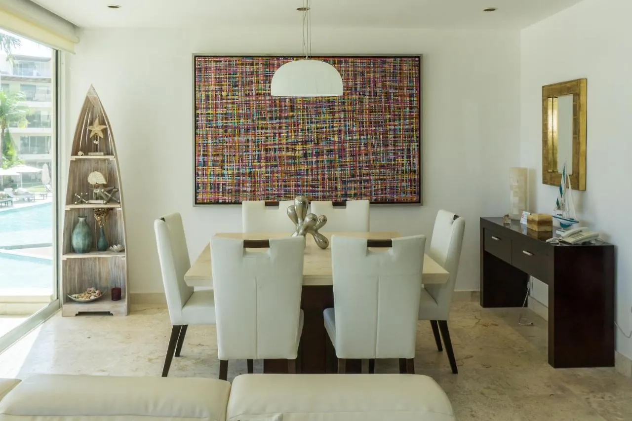 아파트 Elements 121 Condo 신데 델 카르멘