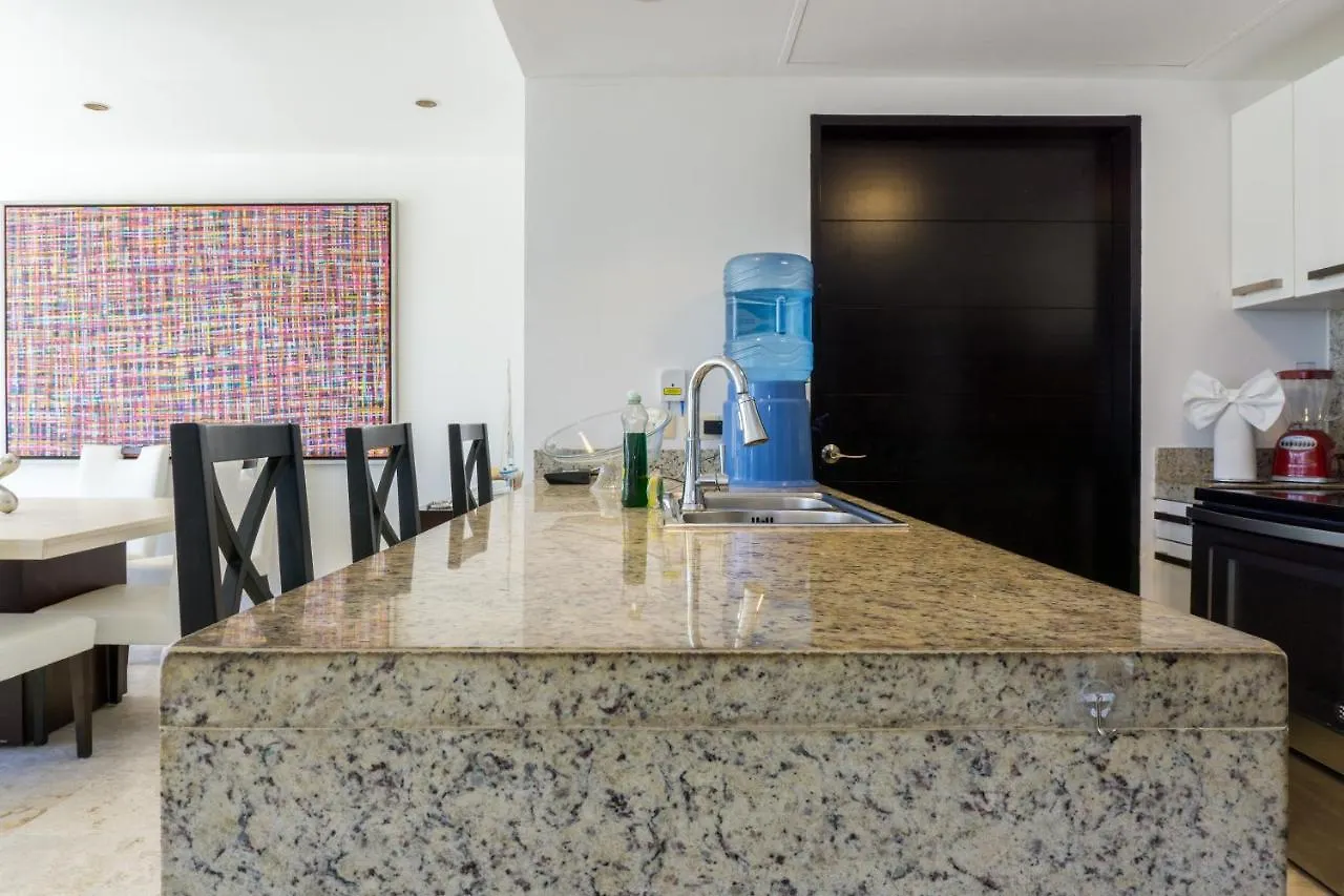 Elements 121 Condo 신데 델 카르멘